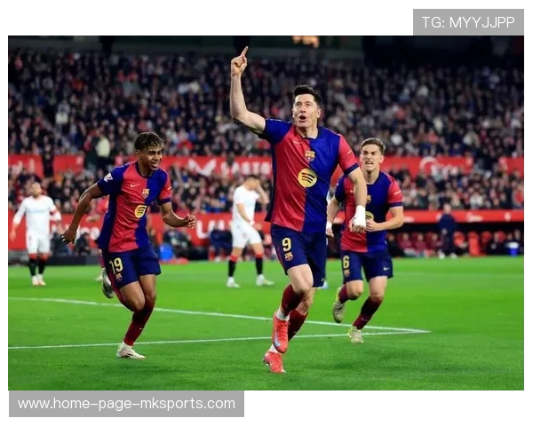 巴萨莱万胸部停球转身抽射诺坎普掌声满天：一场关于坚持与极致训练的叙事